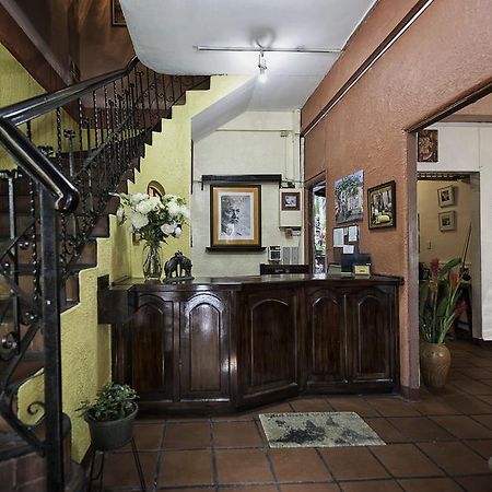 Hemingway Inn Сан-Хосе Экстерьер фото